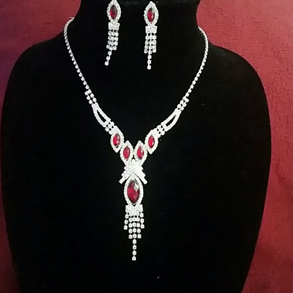 NEW Silver plated Necklace Earring Set - Picture 1 of 7